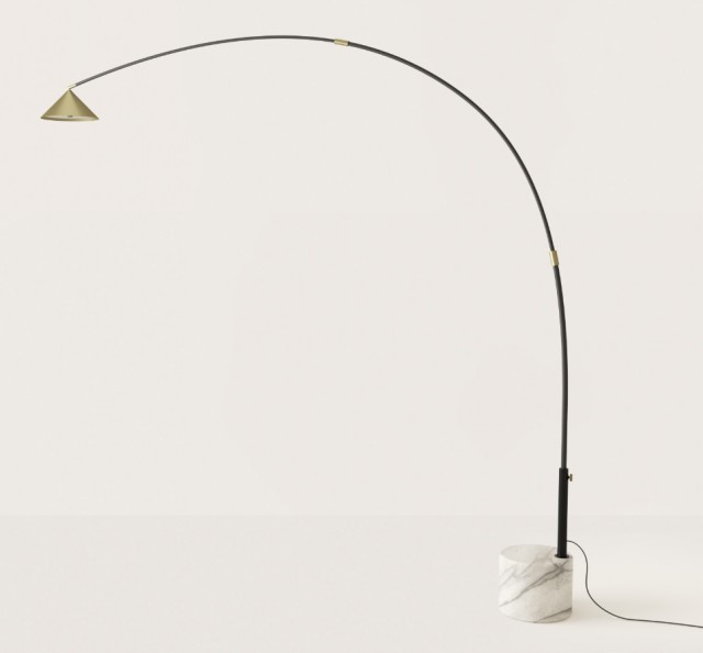 Sort armatur med messing detaljer - messing lampehode - hvit gulvfot